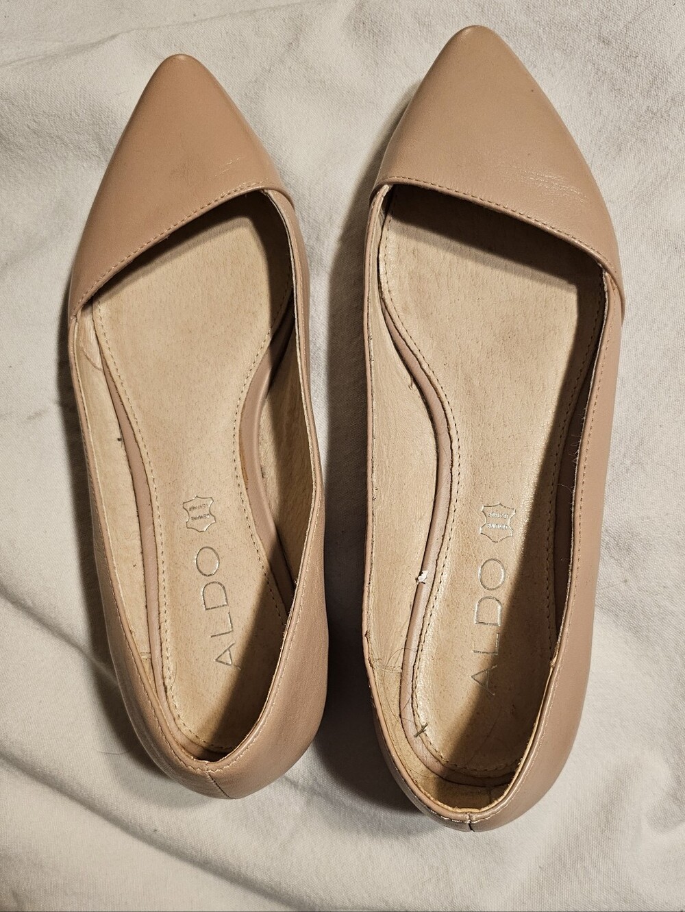 Aldo Women's Nude Pointed Toe Flats - Picture 2 of 2